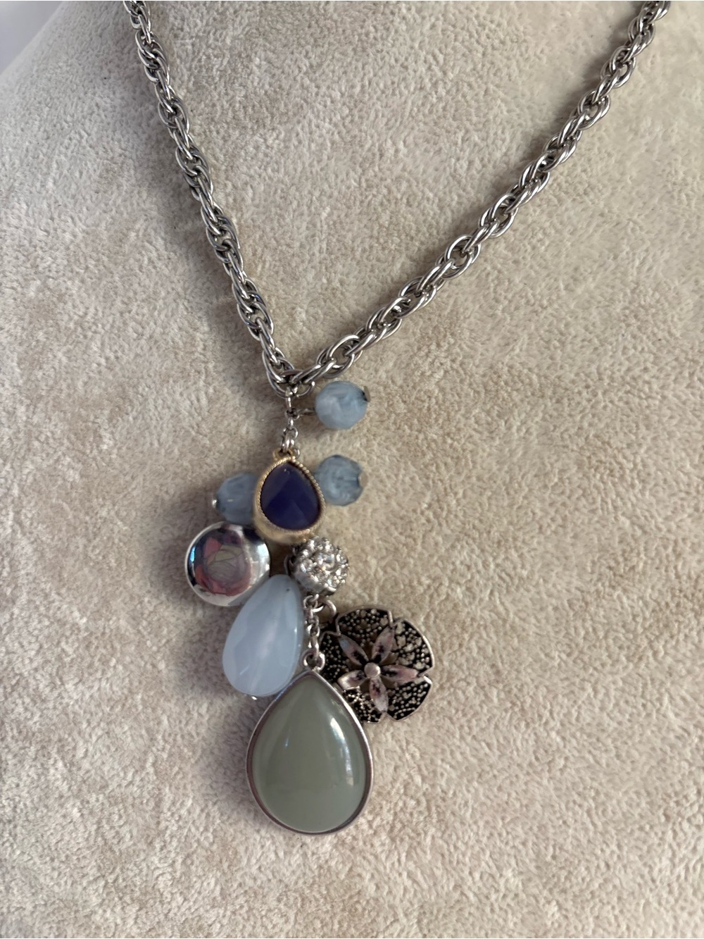 Silver Tone Cluster Pendant Necklace Blue Gray Stone Charms